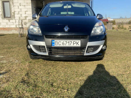 Рено Сценік 2010 у Жовкві на Automoto.ua Чорний Рено Сценік, об'ємом двигуна 1.5 л та пробігом 170 тис. км за 6600 $, фото 1 на Automoto.ua
