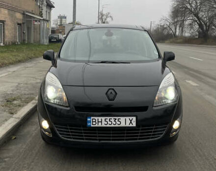 Черный Рено Сценик, объемом двигателя 1.6 л и пробегом 303 тыс. км за 5900 $, фото 1 на Automoto.ua
