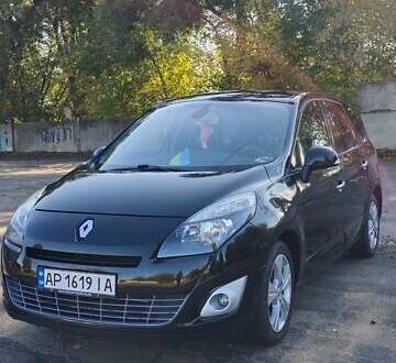 Рено Сценік 2010 у Запоріжжя на Automoto.ua Чорний Рено Сценік, об'ємом двигуна 1.4 л та пробігом 183 тис. км за 7400 $, фото 1 на Automoto.ua