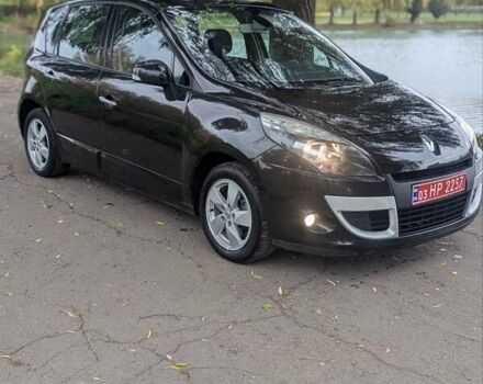 Рено Сценик 2010 в Ровно на Automoto.ua Черный Рено Сценик, объемом двигателя 1.6 л и пробегом 231 тыс. км за 7500 $, фото 1 на Automoto.ua