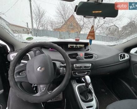 Чорний Рено Сценік, об'ємом двигуна 2 л та пробігом 273 тис. км за 8300 $, фото 1 на Automoto.ua