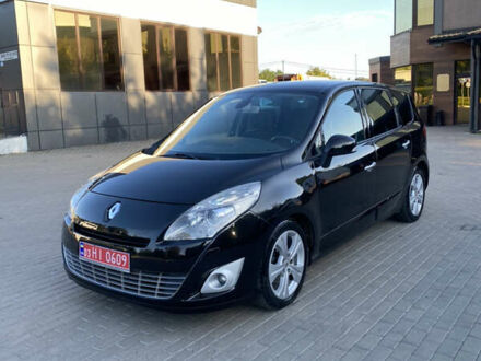 Рено Сценик 2011 в Ровно на Automoto.ua Черный Рено Сценик, объемом двигателя 1.9 л и пробегом 220 тыс. км за 7900 $, фото 1 на Automoto.ua