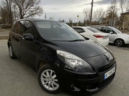Рено Сценик 2011 в Калуше на Automoto.ua Черный Рено Сценик, объемом двигателя 1.87 л и пробегом 283 тыс. км за 8400 $, фото 1 на Automoto.ua