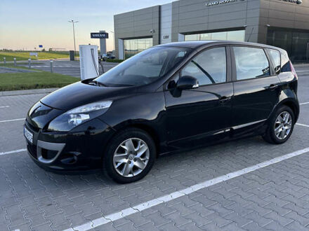 Рено Сценик 2011 в Львове на Automoto.ua Черный Рено Сценик, объемом двигателя 1.5 л и пробегом 327 тыс. км за 6800 $, фото 1 на Automoto.ua