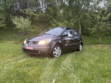 Рено Сценик 2005 в Надворной на Automoto.ua Фиолетовый Рено Сценик, объемом двигателя 1.6 л и пробегом 220 тыс. км за 4950 $, фото 1 на Automoto.ua