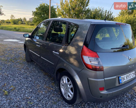 Коричневий Рено Сценік, об'ємом двигуна 2 л та пробігом 210 тис. км за 4650 $, фото 6 на Automoto.ua