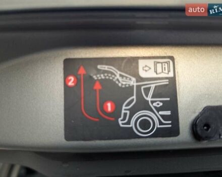 Коричневый Рено Сценик, объемом двигателя 1.6 л и пробегом 119 тыс. км за 5800 $, фото 57 на Automoto.ua