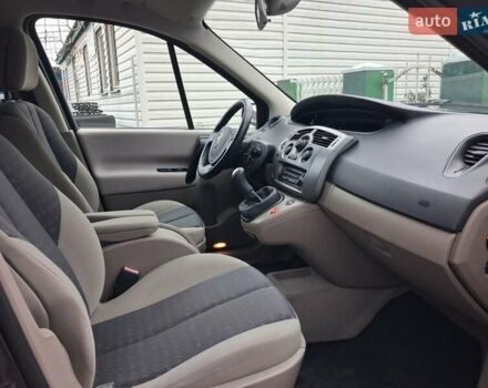 Коричневий Рено Сценік, об'ємом двигуна 1.6 л та пробігом 163 тис. км за 4499 $, фото 13 на Automoto.ua