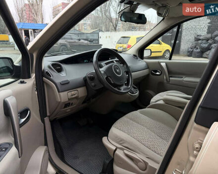 Коричневый Рено Сценик, объемом двигателя 1.6 л и пробегом 215 тыс. км за 6199 $, фото 10 на Automoto.ua