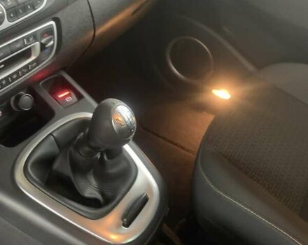 Коричневый Рено Сценик, объемом двигателя 1.4 л и пробегом 147 тыс. км за 6600 $, фото 28 на Automoto.ua