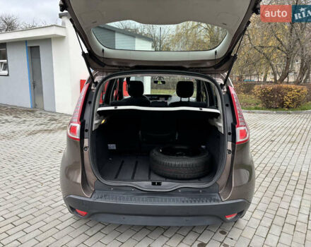 Коричневый Рено Сценик, объемом двигателя 1.6 л и пробегом 186 тыс. км за 7200 $, фото 12 на Automoto.ua