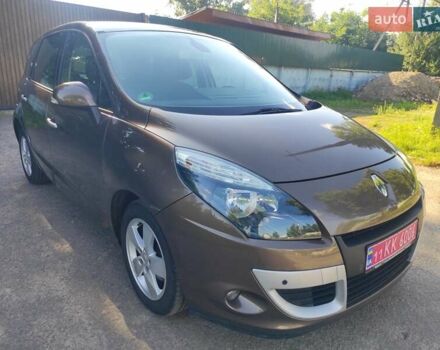 Коричневий Рено Сценік, об'ємом двигуна 1.6 л та пробігом 223 тис. км за 7190 $, фото 2 на Automoto.ua