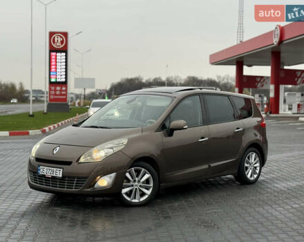 Коричневый Рено Сценик, объемом двигателя 2 л и пробегом 240 тыс. км за 7100 $, фото 3 на Automoto.ua