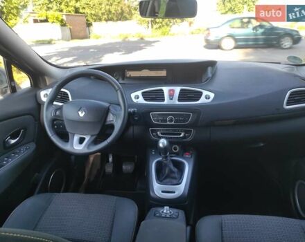 Коричневий Рено Сценік, об'ємом двигуна 1.6 л та пробігом 223 тис. км за 7190 $, фото 13 на Automoto.ua