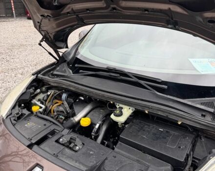 Коричневий Рено Сценік, об'ємом двигуна 0 л та пробігом 200 тис. км за 7000 $, фото 15 на Automoto.ua