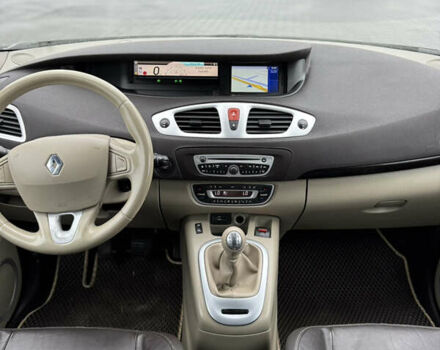 Коричневый Рено Сценик, объемом двигателя 2 л и пробегом 240 тыс. км за 7100 $, фото 32 на Automoto.ua