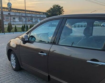 Коричневий Рено Сценік, об'ємом двигуна 1.9 л та пробігом 270 тис. км за 7100 $, фото 2 на Automoto.ua