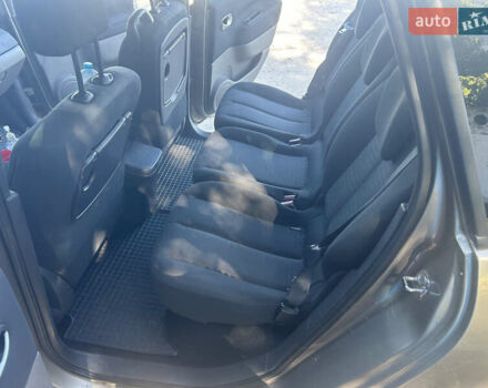 Коричневый Рено Сценик, объемом двигателя 1.6 л и пробегом 300 тыс. км за 5500 $, фото 3 на Automoto.ua