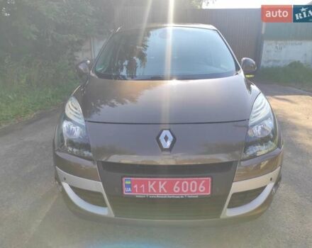 Коричневый Рено Сценик, объемом двигателя 1.6 л и пробегом 223 тыс. км за 7290 $, фото 1 на Automoto.ua