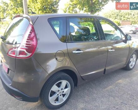 Коричневий Рено Сценік, об'ємом двигуна 1.6 л та пробігом 223 тис. км за 7190 $, фото 4 на Automoto.ua