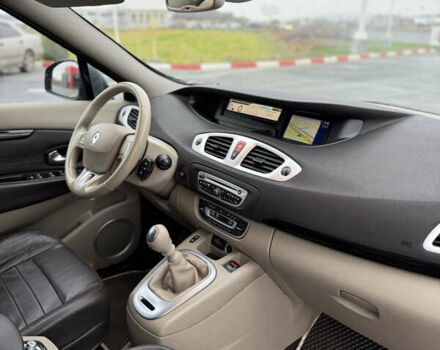 Коричневый Рено Сценик, объемом двигателя 2 л и пробегом 240 тыс. км за 7100 $, фото 31 на Automoto.ua