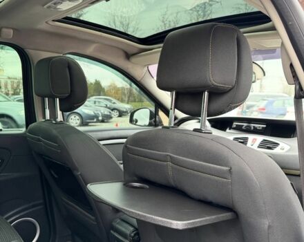 Коричневий Рено Сценік, об'ємом двигуна 0 л та пробігом 200 тис. км за 7000 $, фото 6 на Automoto.ua