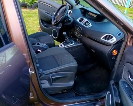 Коричневий Рено Сценік, об'ємом двигуна 1.4 л та пробігом 209 тис. км за 6600 $, фото 6 на Automoto.ua
