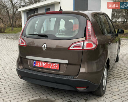 Коричневый Рено Сценик, объемом двигателя 1.6 л и пробегом 186 тыс. км за 7200 $, фото 14 на Automoto.ua