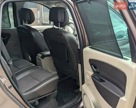 Коричневый Рено Сценик, объемом двигателя 2 л и пробегом 295 тыс. км за 6800 $, фото 15 на Automoto.ua