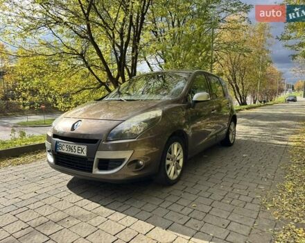 Рено Сценик 2010 в Львове на Automoto.ua Коричневый Рено Сценик, объемом двигателя 1.5 л и пробегом 226 тыс. км за 6500 $, фото 15 на Automoto.ua