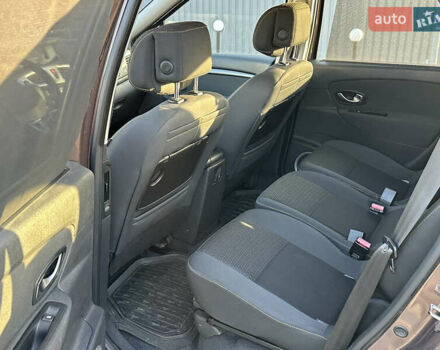 Коричневый Рено Сценик, объемом двигателя 1.5 л и пробегом 160 тыс. км за 3850 $, фото 9 на Automoto.ua