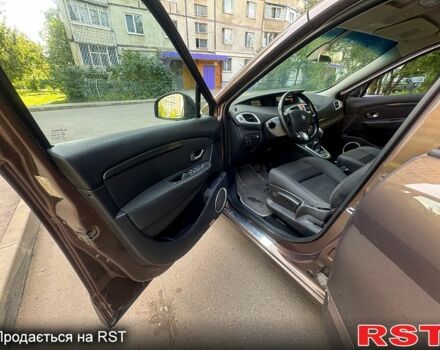 Рено Сценик 2010 в Харькове на Automoto.ua Коричневый Рено Сценик, объемом двигателя 2 л и пробегом 198 тыс. км за 6950 $, фото 4 на Automoto.ua