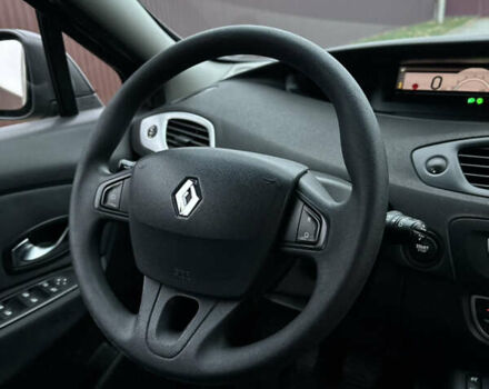 Коричневий Рено Сценік, об'ємом двигуна 1.5 л та пробігом 228 тис. км за 5900 $, фото 21 на Automoto.ua