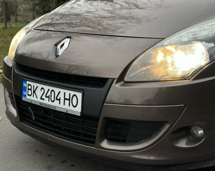 Коричневий Рено Сценік, об'ємом двигуна 1.5 л та пробігом 228 тис. км за 5900 $, фото 13 на Automoto.ua