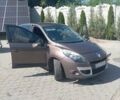 Коричневый Рено Сценик, объемом двигателя 1.5 л и пробегом 380 тыс. км за 7300 $, фото 4 на Automoto.ua