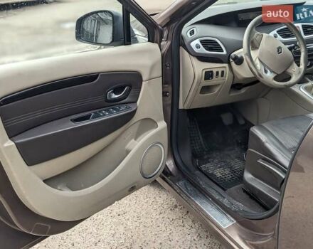 Коричневый Рено Сценик, объемом двигателя 2 л и пробегом 295 тыс. км за 6800 $, фото 20 на Automoto.ua