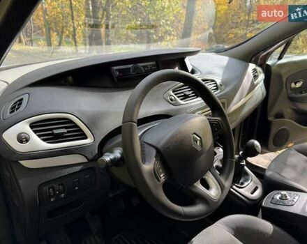 Рено Сценик 2010 в Львове на Automoto.ua Коричневый Рено Сценик, объемом двигателя 1.5 л и пробегом 226 тыс. км за 6500 $, фото 23 на Automoto.ua