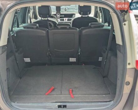 Коричневый Рено Сценик, объемом двигателя 2 л и пробегом 295 тыс. км за 6800 $, фото 21 на Automoto.ua