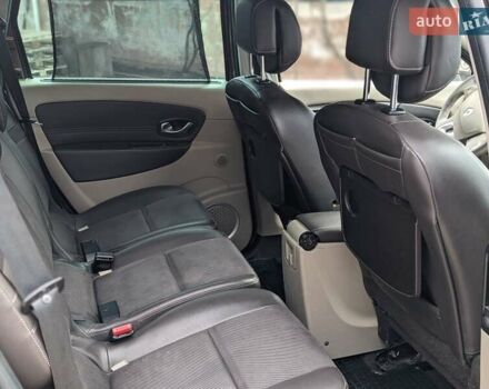 Коричневый Рено Сценик, объемом двигателя 2 л и пробегом 295 тыс. км за 6800 $, фото 16 на Automoto.ua