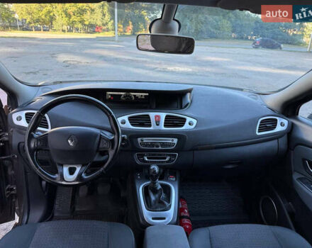 Рено Сценик 2010 в Харькове на Automoto.ua Коричневый Рено Сценик, объемом двигателя 1.5 л и пробегом 280 тыс. км за 7100 $, фото 6 на Automoto.ua