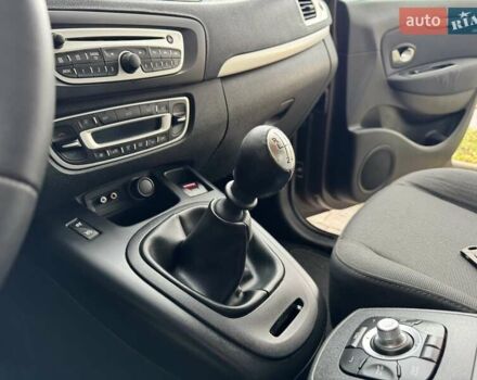 Рено Сценик 2010 в Львове на Automoto.ua Коричневый Рено Сценик, объемом двигателя 1.5 л и пробегом 226 тыс. км за 6500 $, фото 26 на Automoto.ua