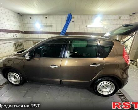 Коричневий Рено Сценік, об'ємом двигуна 1.5 л та пробігом 223 тис. км за 6500 $, фото 4 на Automoto.ua