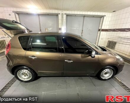 Коричневий Рено Сценік, об'ємом двигуна 1.5 л та пробігом 223 тис. км за 6500 $, фото 3 на Automoto.ua