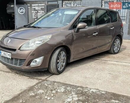 Коричневый Рено Сценик, объемом двигателя 2 л и пробегом 295 тыс. км за 6800 $, фото 7 на Automoto.ua