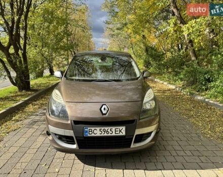 Рено Сценик 2010 в Львове на Automoto.ua Коричневый Рено Сценик, объемом двигателя 1.5 л и пробегом 226 тыс. км за 6500 $, фото 16 на Automoto.ua