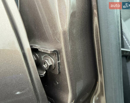 Коричневый Рено Сценик, объемом двигателя 1.6 л и пробегом 120 тыс. км за 8350 $, фото 124 на Automoto.ua