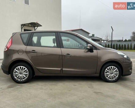 Коричневый Рено Сценик, объемом двигателя 1.6 л и пробегом 120 тыс. км за 8350 $, фото 6 на Automoto.ua