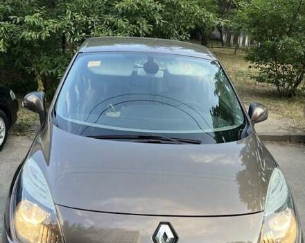 Коричневий Рено Сценік, об'ємом двигуна 1.5 л та пробігом 281 тис. км за 8200 $, фото 15 на Automoto.ua