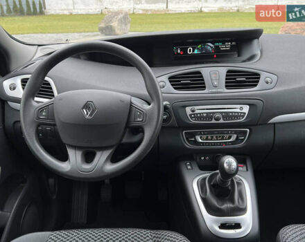 Коричневый Рено Сценик, объемом двигателя 1.6 л и пробегом 120 тыс. км за 8350 $, фото 178 на Automoto.ua