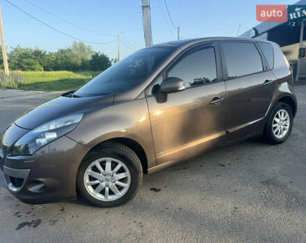 Коричневый Рено Сценик, объемом двигателя 1.6 л и пробегом 160 тыс. км за 8150 $, фото 7 на Automoto.ua